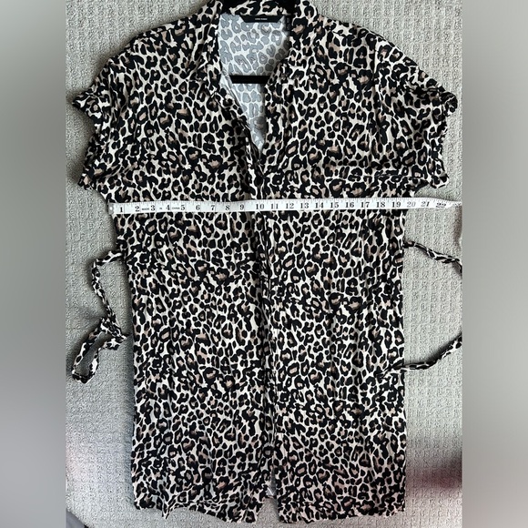 Vero Moda Leopard Print Button Down Dress. Size Medium. EUC. - Picture 6 of 7